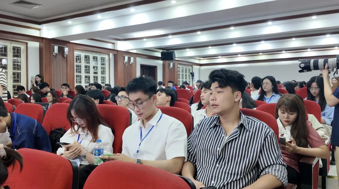 Hội nghị kết nối xây dựng chương trình đào tạo kết hợp ứng dụng nền tảng giảng dạy khởi nghiệp tại các trường đại học và địa phương Hội nghị kết nối xây dựng chương trình đào tạo kết hợp ứng dụng nền tảng giảng dạy khởi nghiệp tại các trường đại học và địa phương