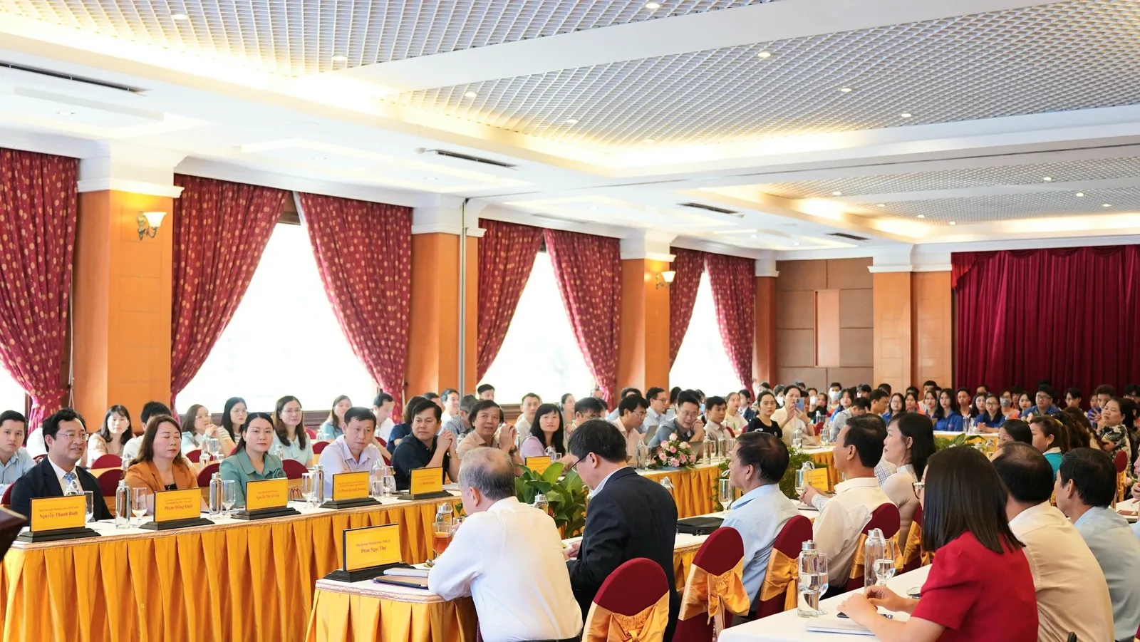 Phát triển hệ sinh thái khởi nghiệp đổi mới sáng tạo mở gắn với hoạt động đầu tư chuyển giao công nghệ Phát triển hệ sinh thái khởi nghiệp đổi mới sáng tạo mở gắn với hoạt động đầu tư chuyển giao công nghệ